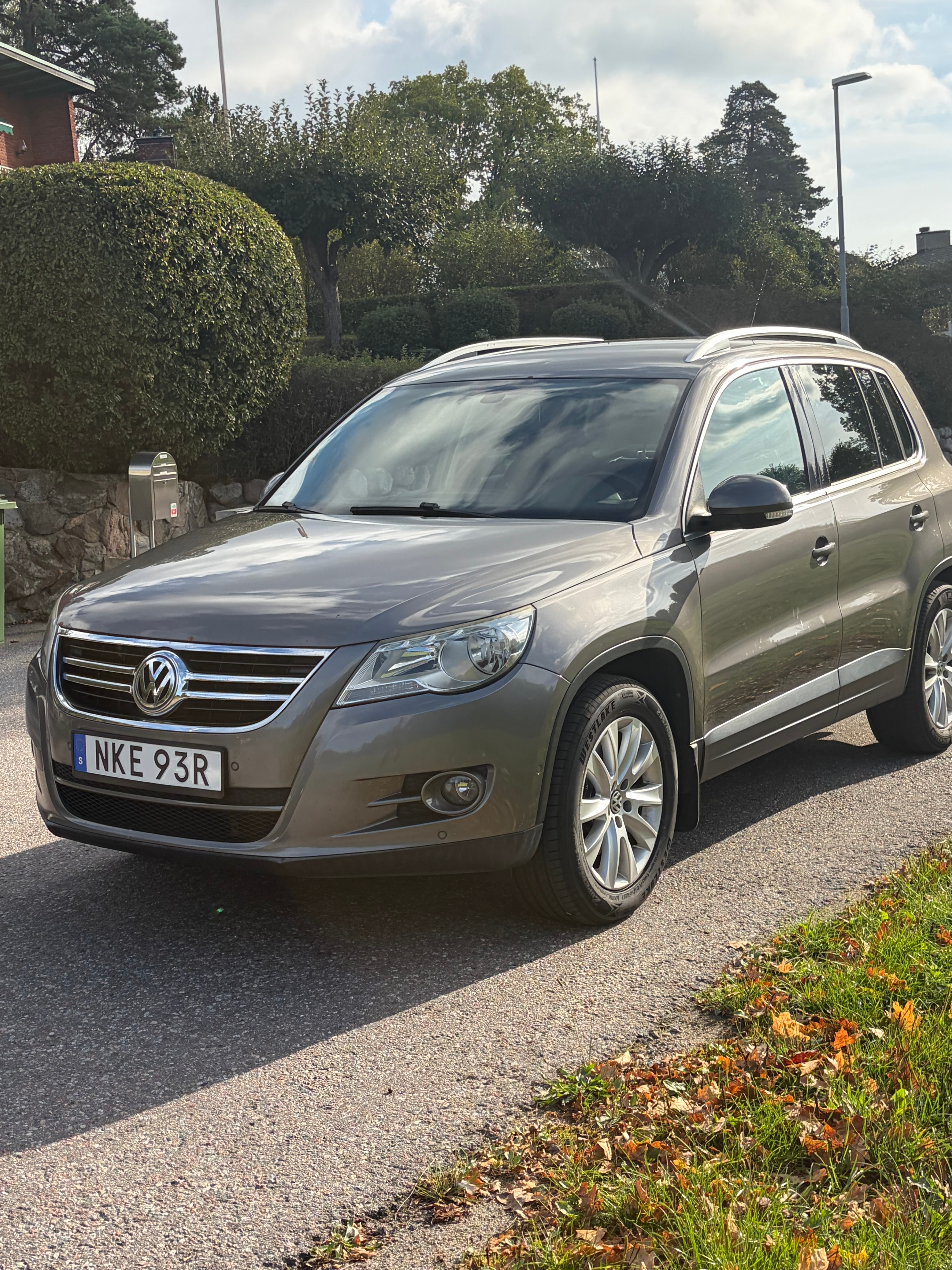 Volkswagen Tiguan 2.0 TDI 4Motion 2010, bild 2/10