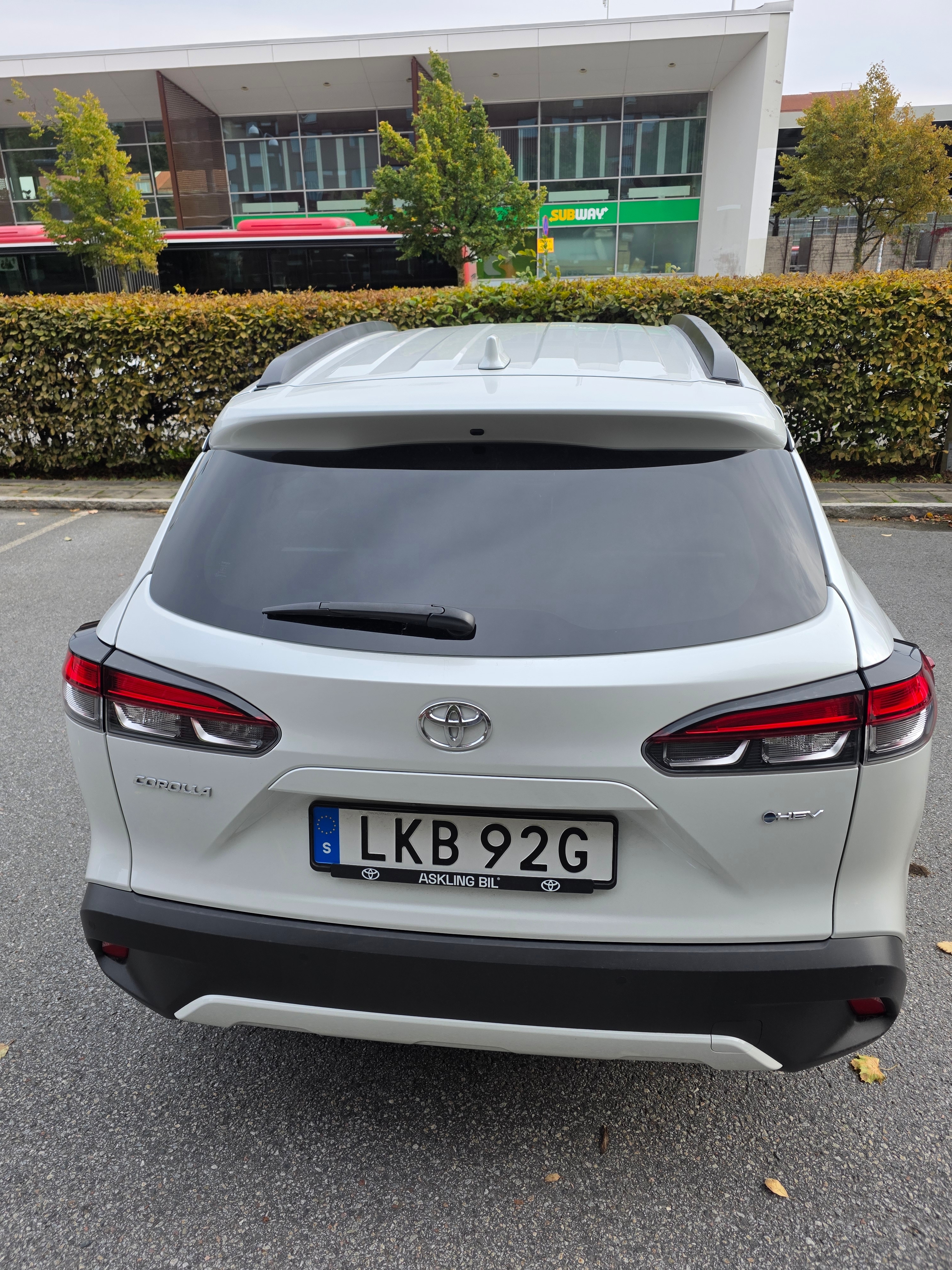 Toyota Corolla Cross Hybrid e-CVT 2025, bild 4/10