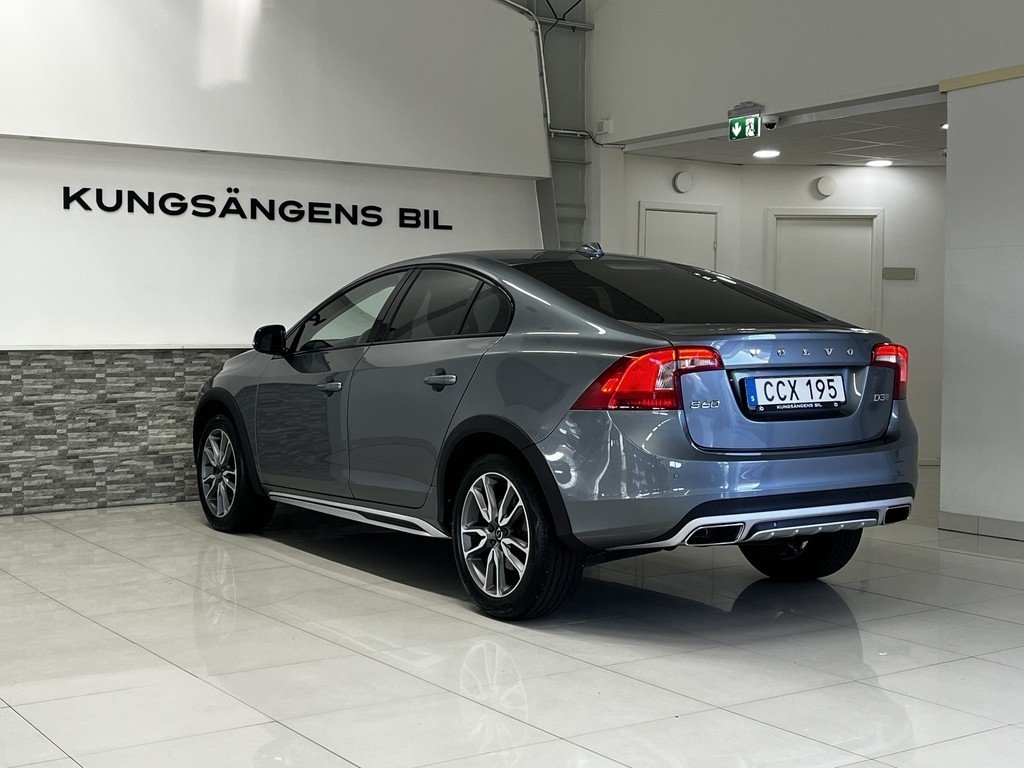 Volvo S60 Cross Country 2018, kuva 7/10