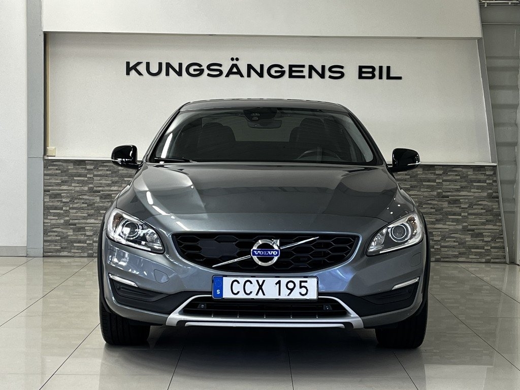 Volvo S60 Cross Country 2018, kuva 4/10