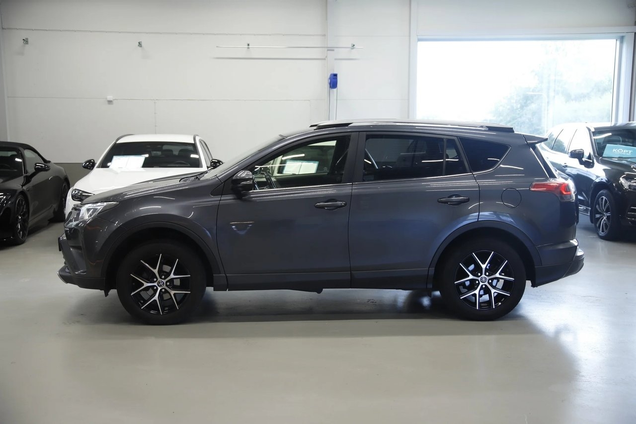 Toyota RAV4 2017, bild 3/16