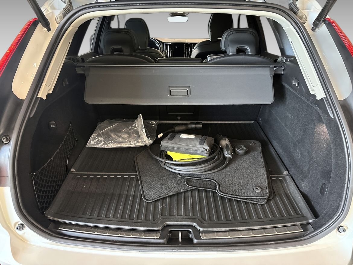Volvo XC60 Recharge T6 Plus Dark 2024, bild 7/10