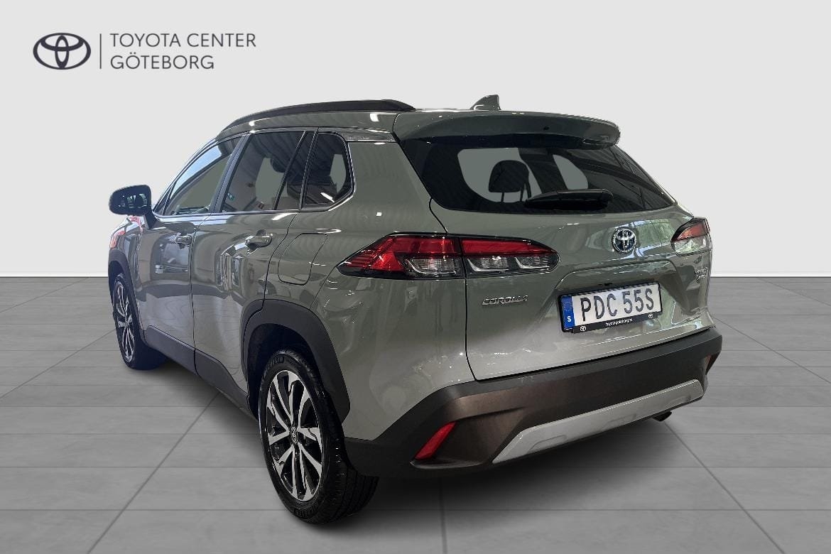 Toyota Corolla Cross Hybrid AWD-i 2023, bild 4/10