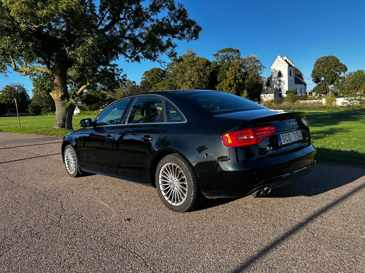 Audi A4 Sedan 2.0 TDI DPF Base Euro 5 2014, bild 5/8