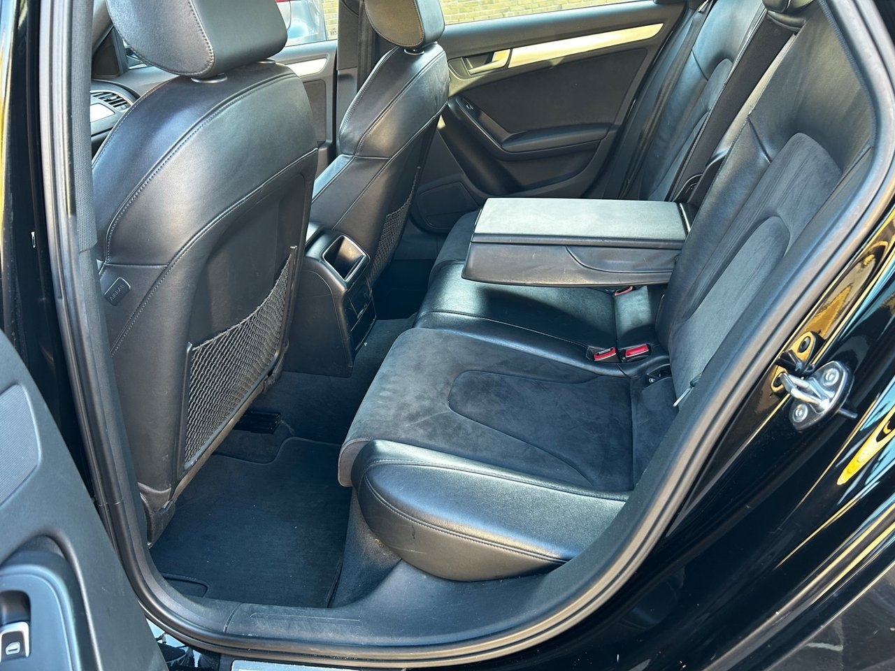 Audi A4 Sedan 2.0 TDI DPF Base Euro 5 2014, bild 7/8