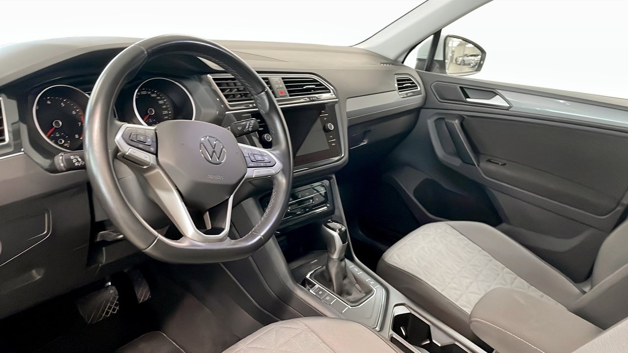 Volkswagen Tiguan 2021, bild 7/10