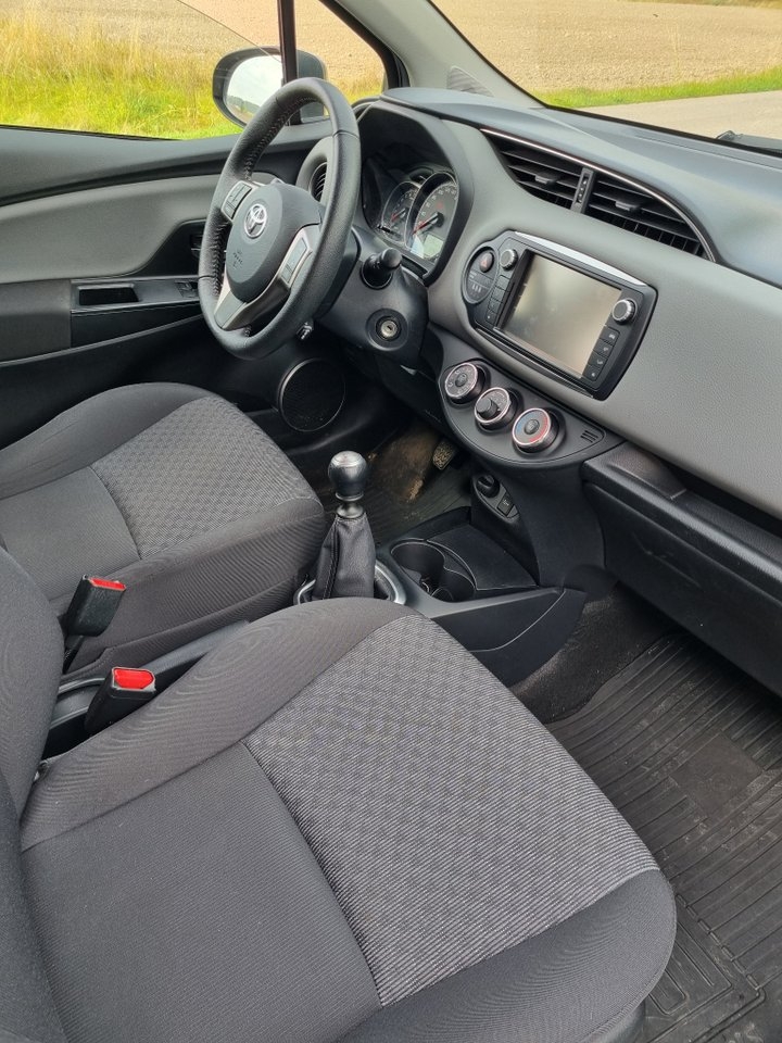 Toyota Yaris 2014, bild 6/6