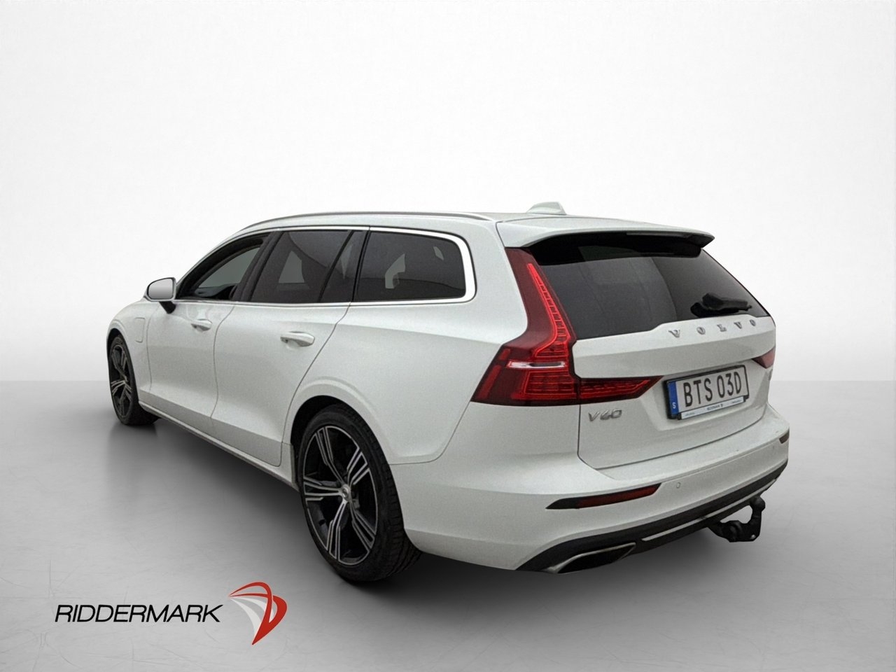 Volvo V60 2022, kuva 6/10
