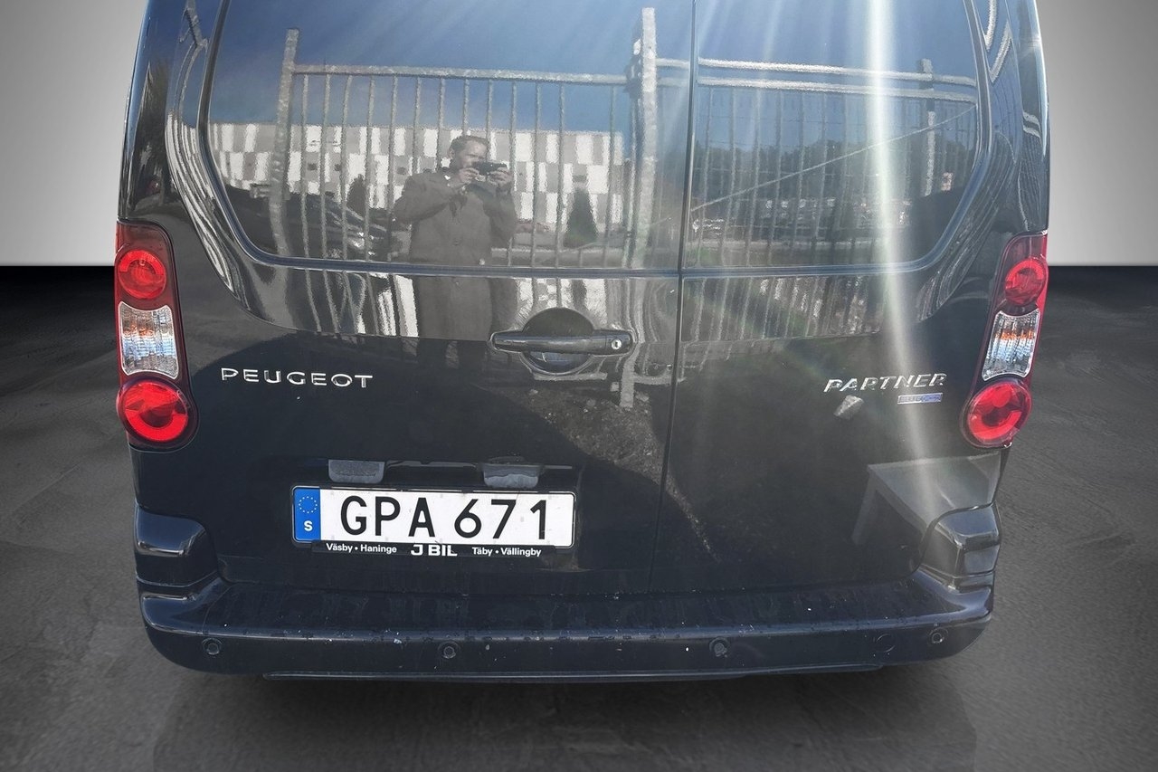 Peugeot Partner Skåpbil 1.6 BlueHDi 2015, kuva 4/10