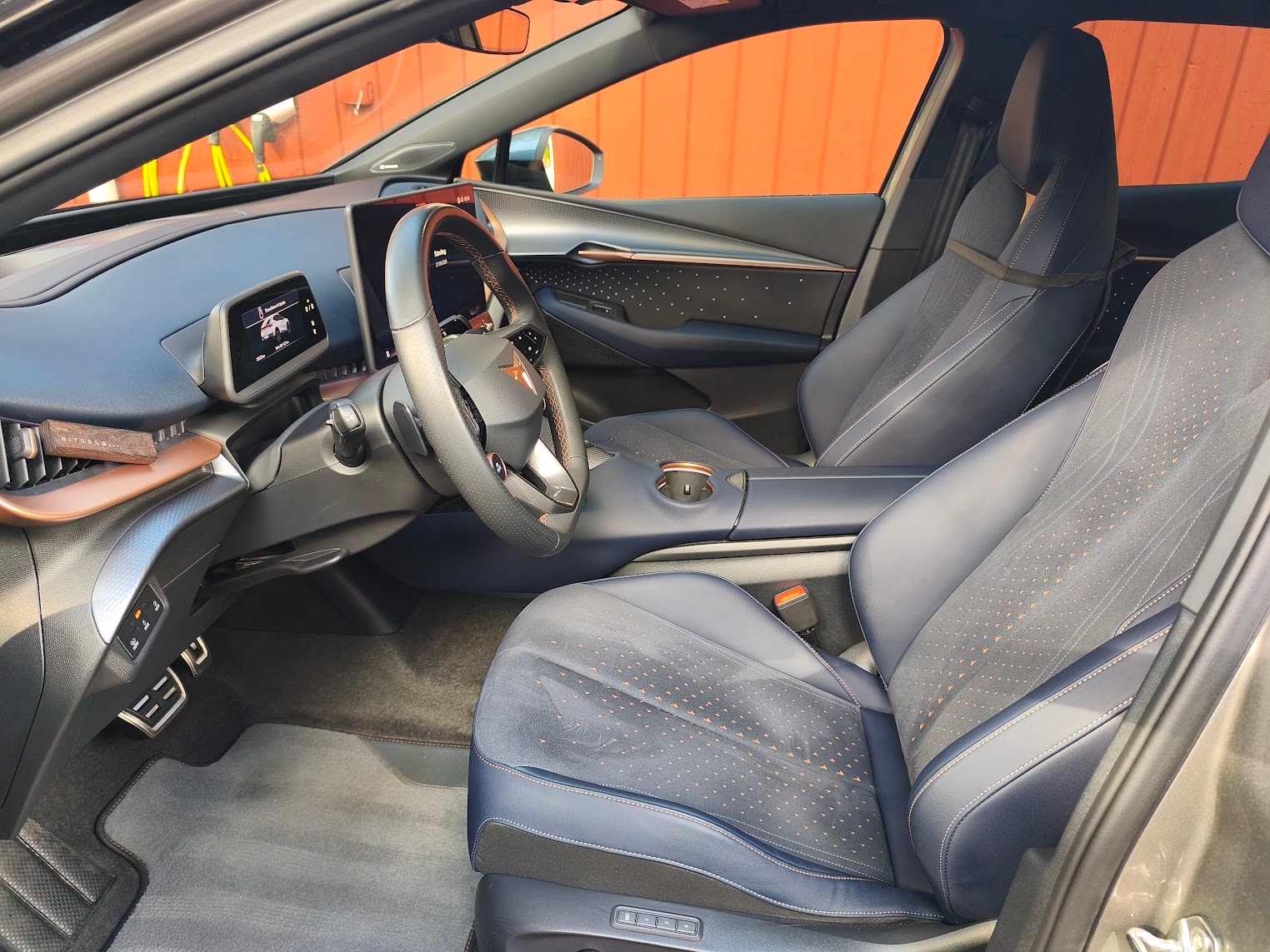 Cupra Tavascan 2024, bild 8/8