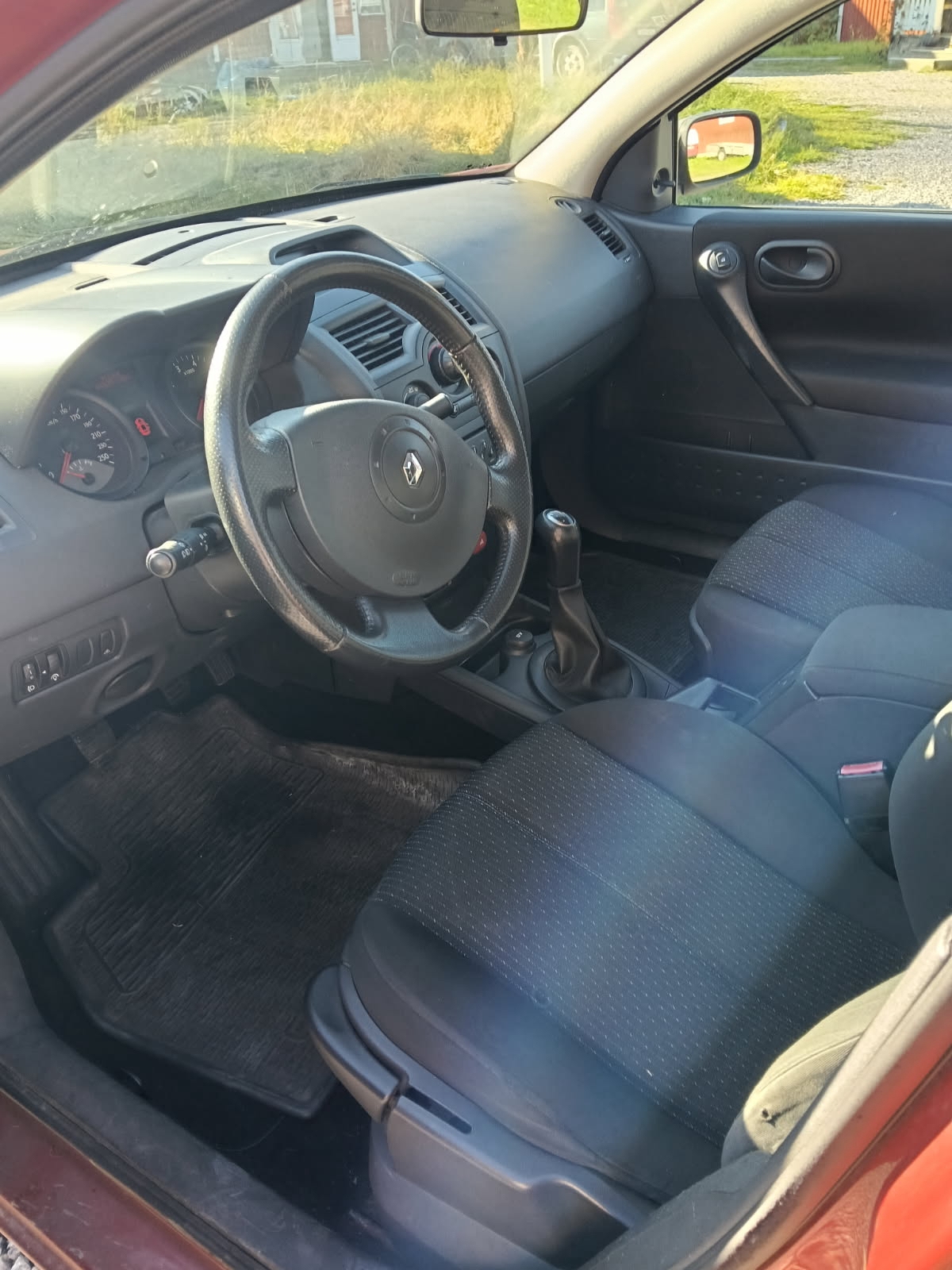 Renault Megane II Grandtour 1.6 Manuell 2006, photo 2/3