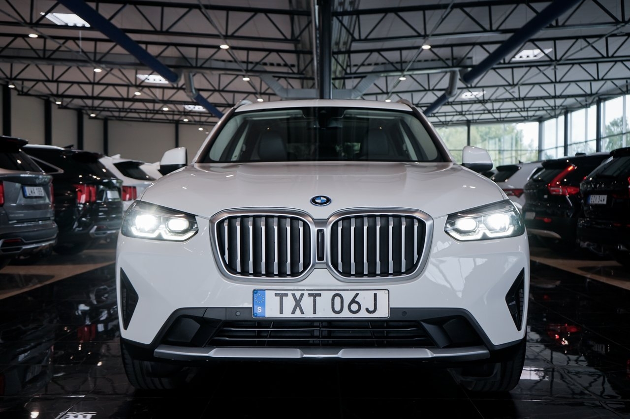 BMW X3 xDrive30e Steptronic 2022, bild 2/10
