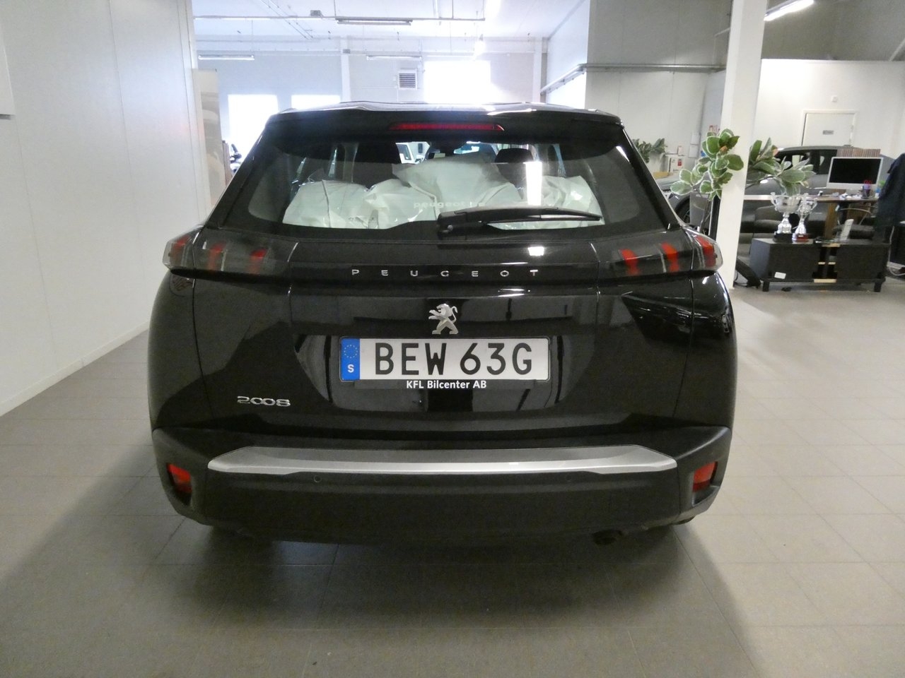 Peugeot 2008 1.2 PureTech 100 2021, photo 5/10