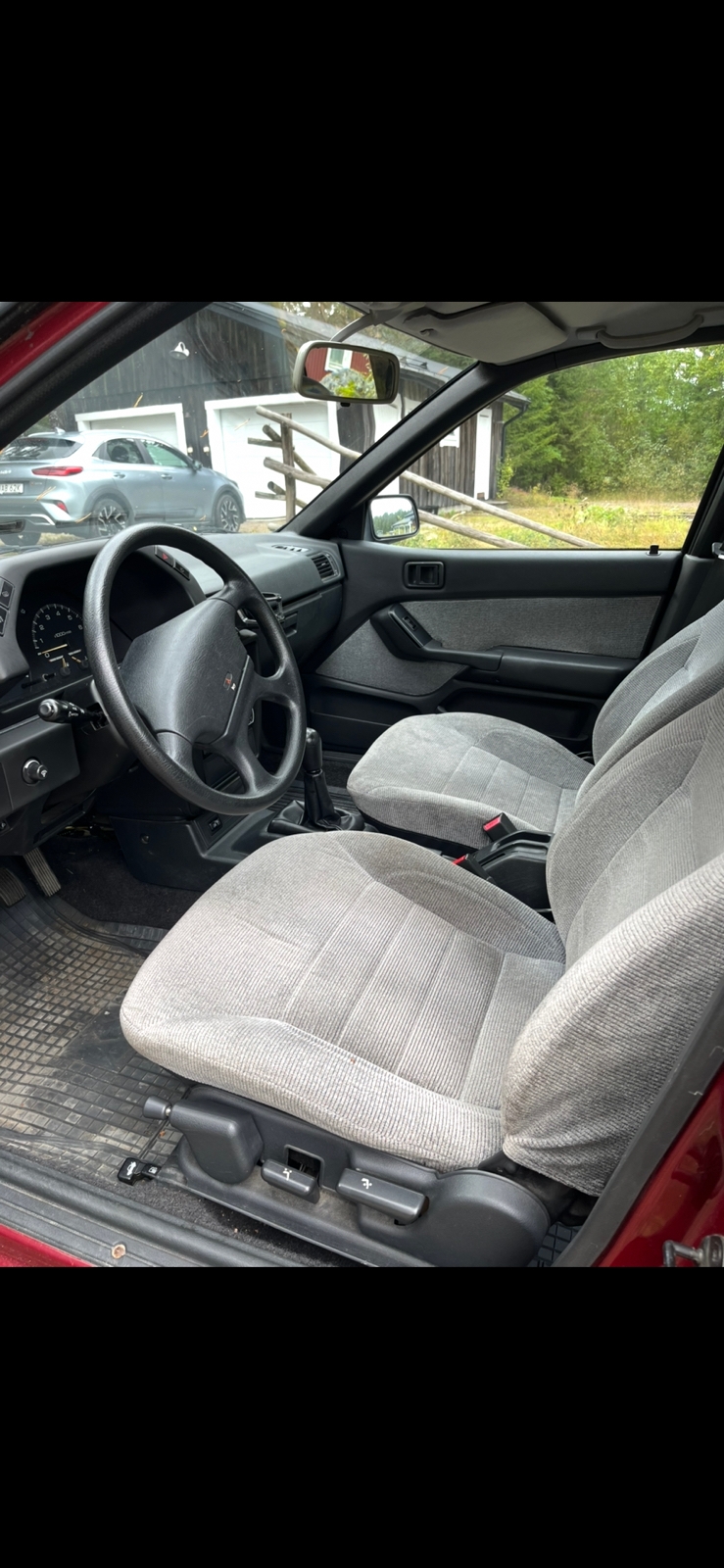 Mitsubishi Lancer 1992, bild 6/7