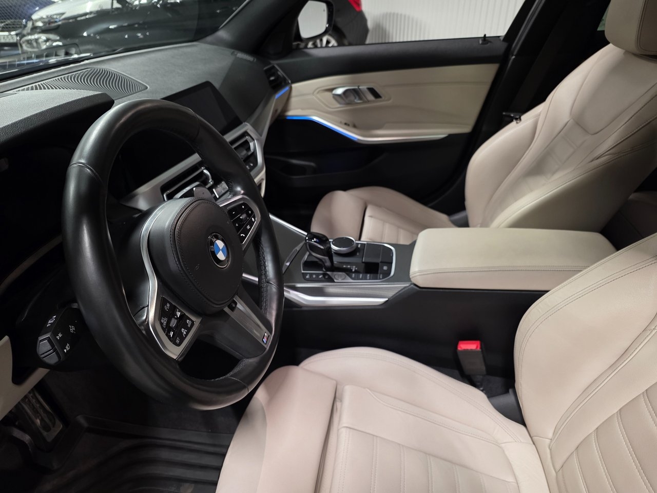 BMW 330 2021, kuva 7/10