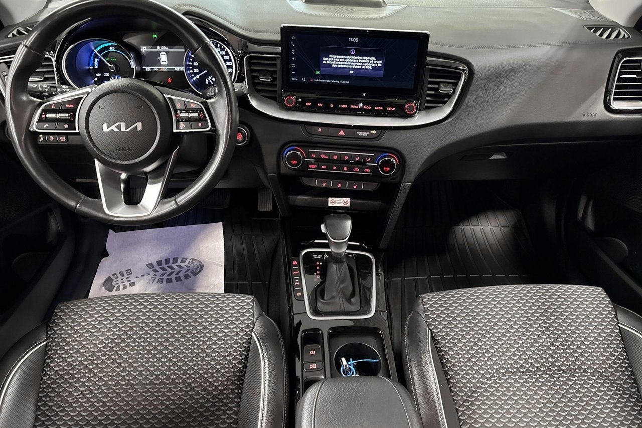 Kia Ceed PHEV Advance 2024, bild 7/10