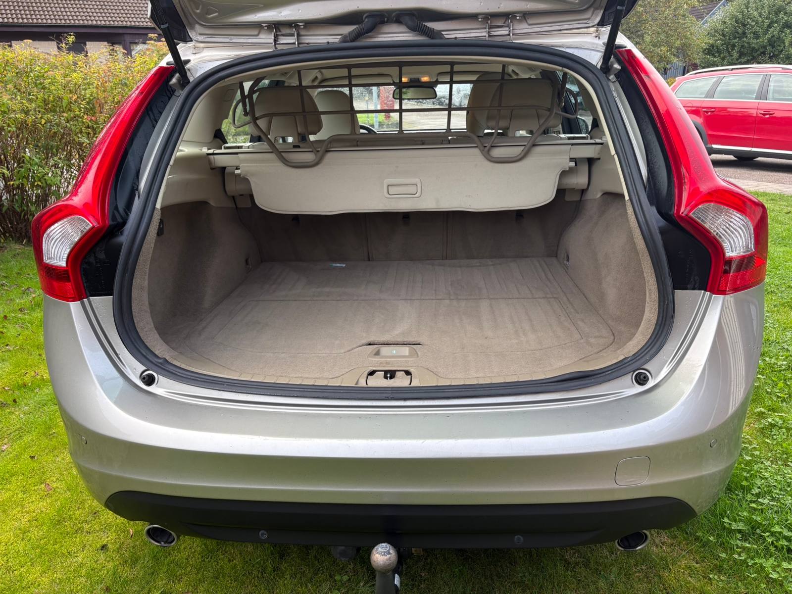 Volvo V60 D5 205HK MYCKET VÄLVÅRDAD 2011, bild 6/8