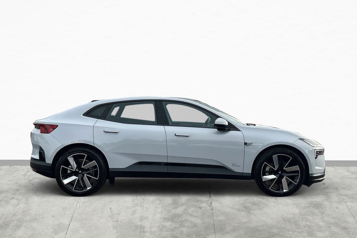 Polestar 4 2025, kuva 4/16