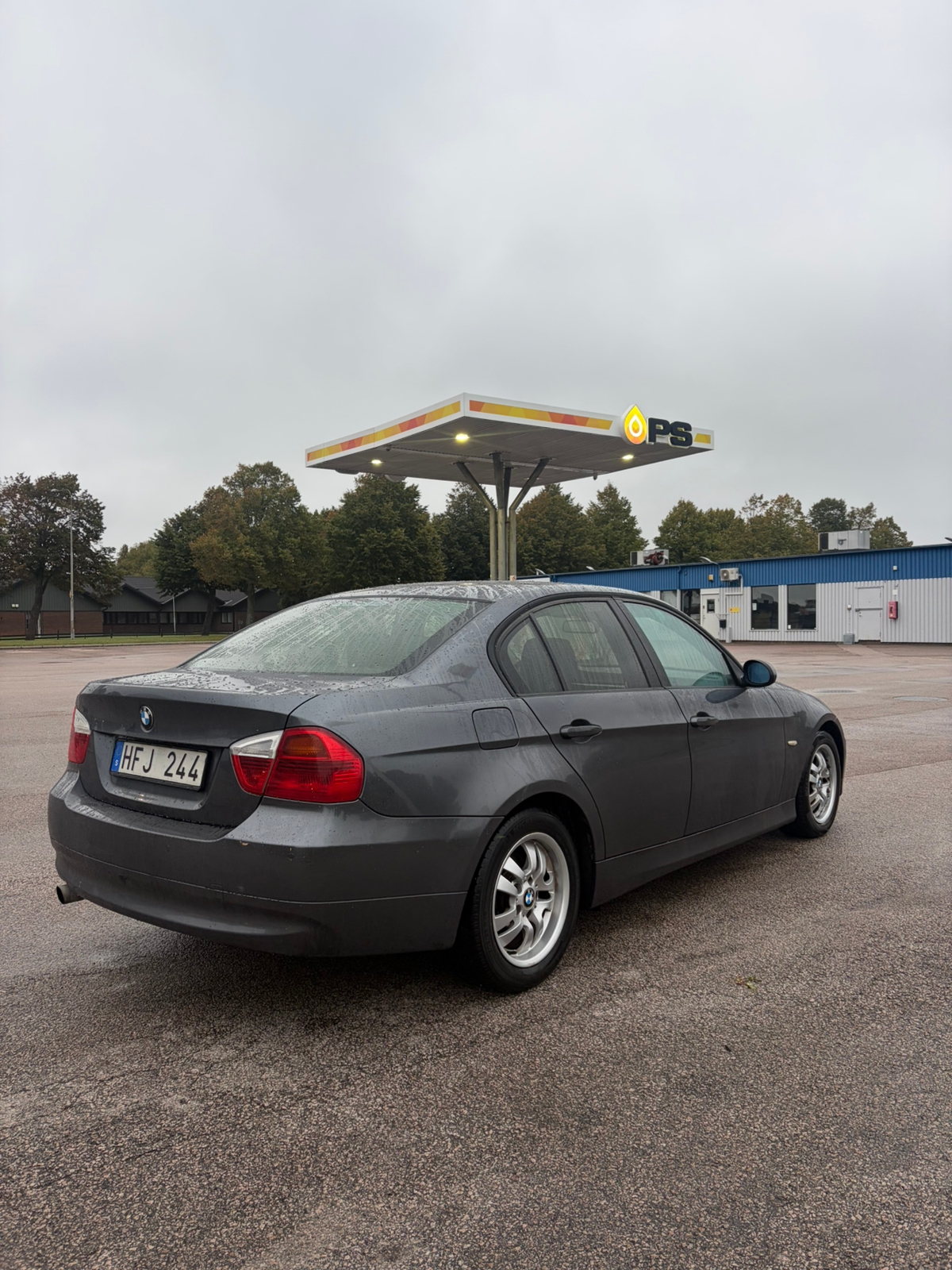 BMW 320 i Sedan Automatisk 2007, kuva 4/5