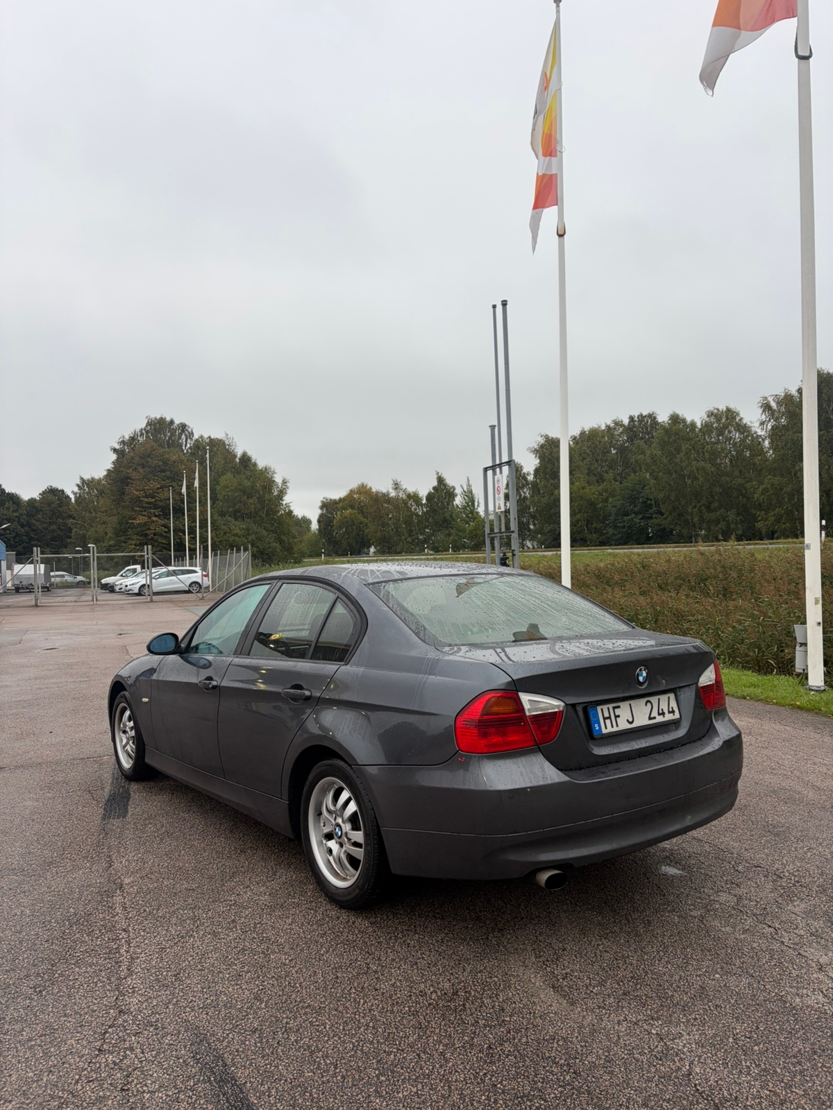 BMW 320 i Sedan Automatisk 2007, kuva 3/5