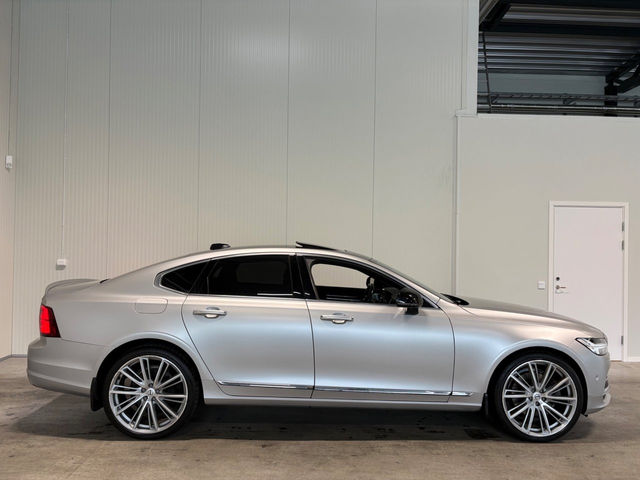 Volvo S90 2017, bild 2/10