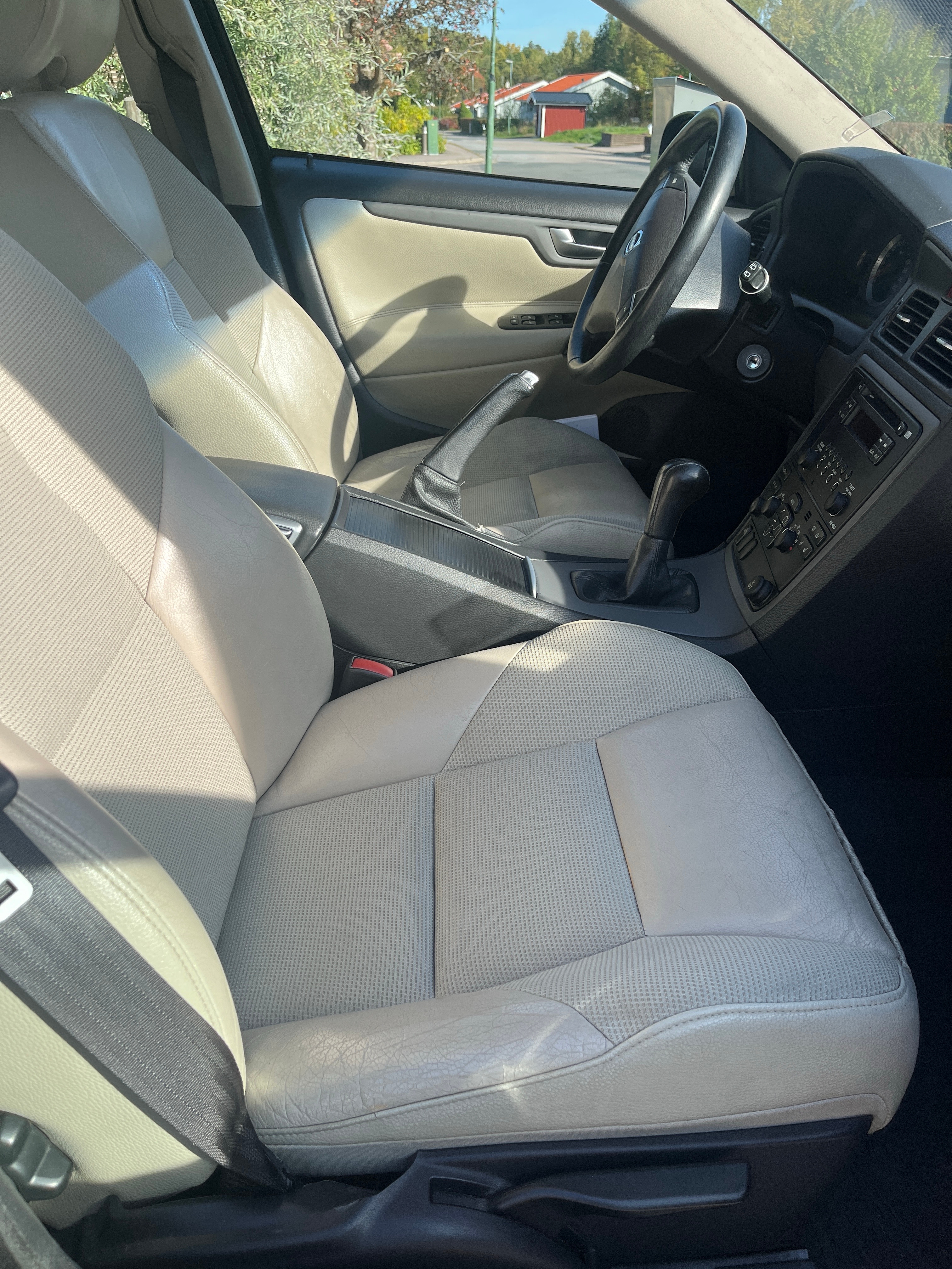 Volvo V70 2.4 Manuell 2008, bild 2/5