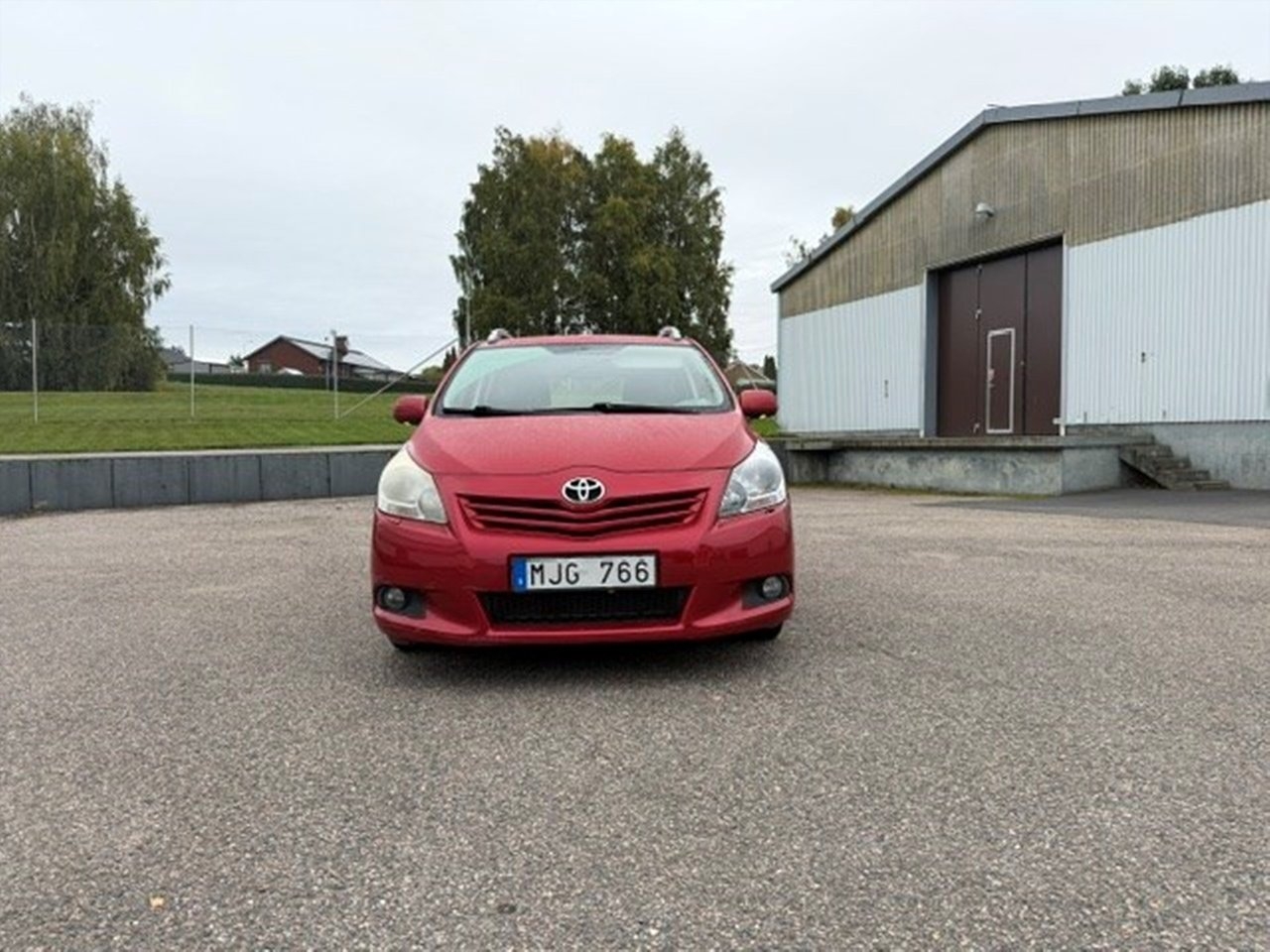 Toyota Verso 2.0 D-4D Manuell, 126hk 2010, bild 3/9