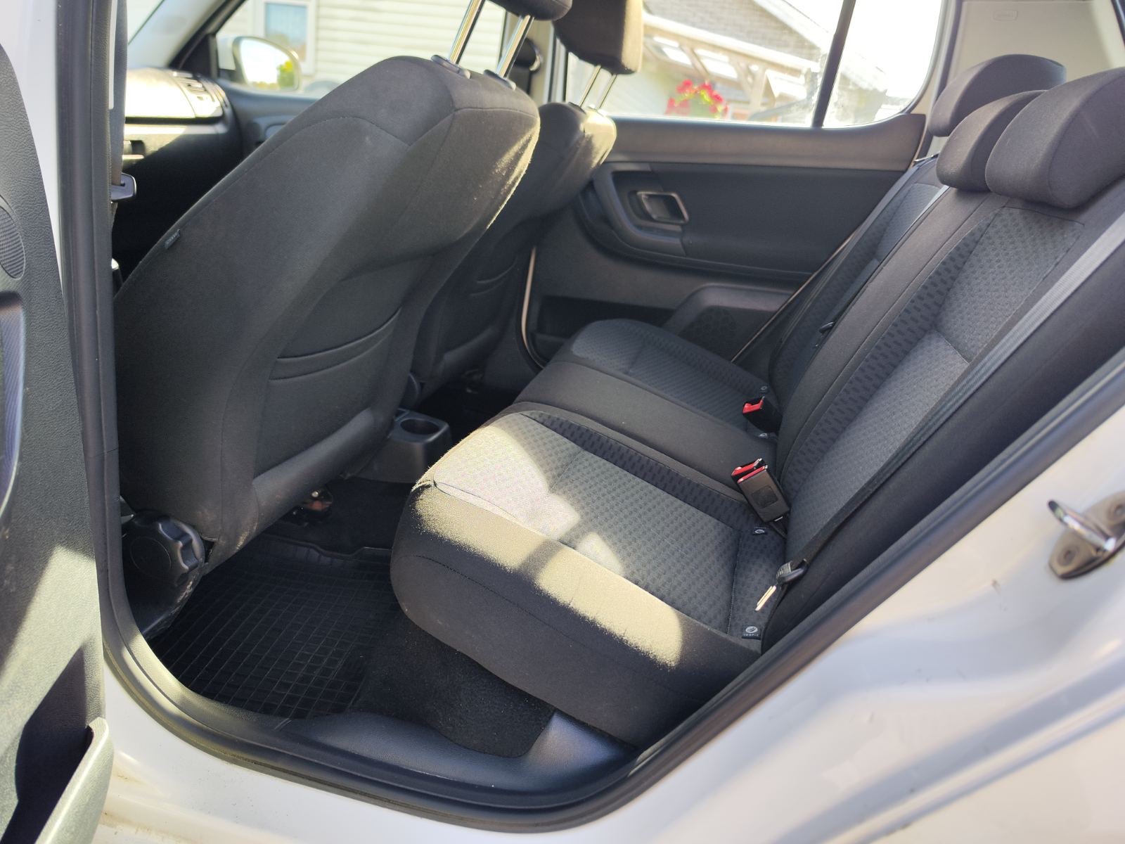 Skoda Fabia 1.2 TDI Manuell 2011, bild 7/10