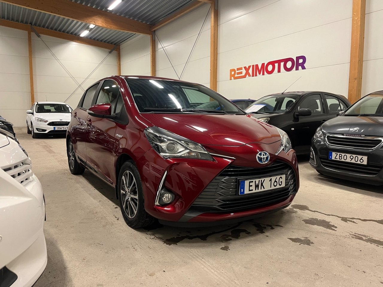 Toyota Yaris Hybrid e-CVT Y20 Euro 6 2019, bild 2/10