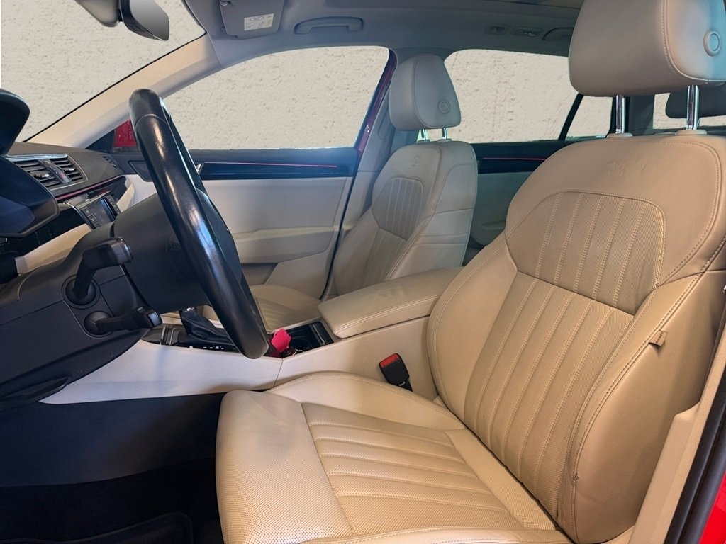 Skoda Superb 2017, bild 4/10