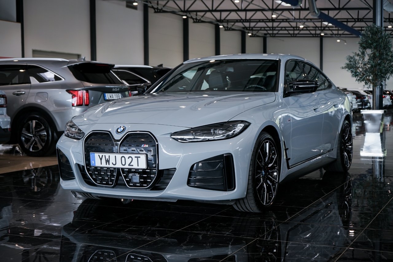 BMW i4