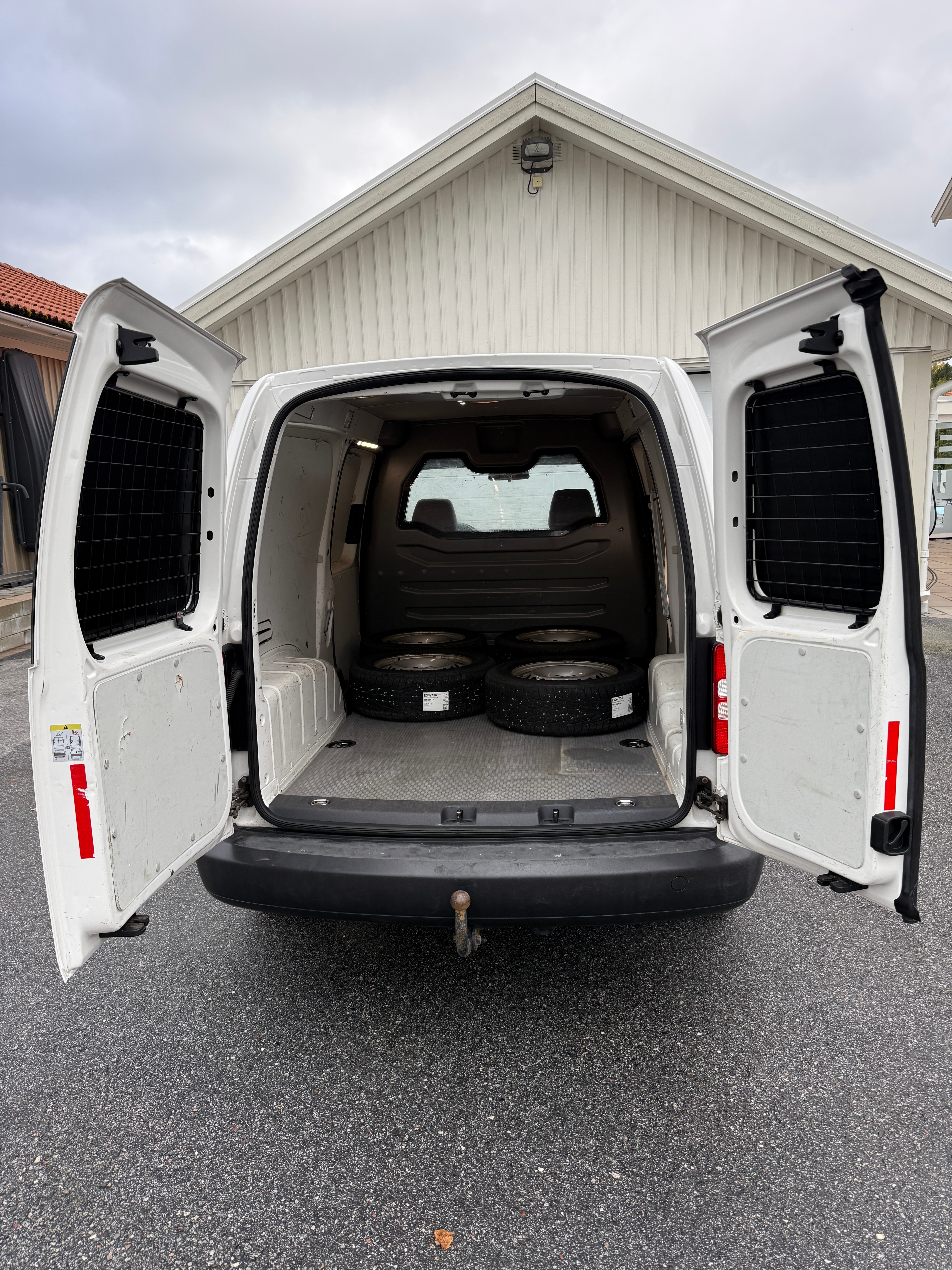Volkswagen Caddy Maxi 2015, bild 3/4