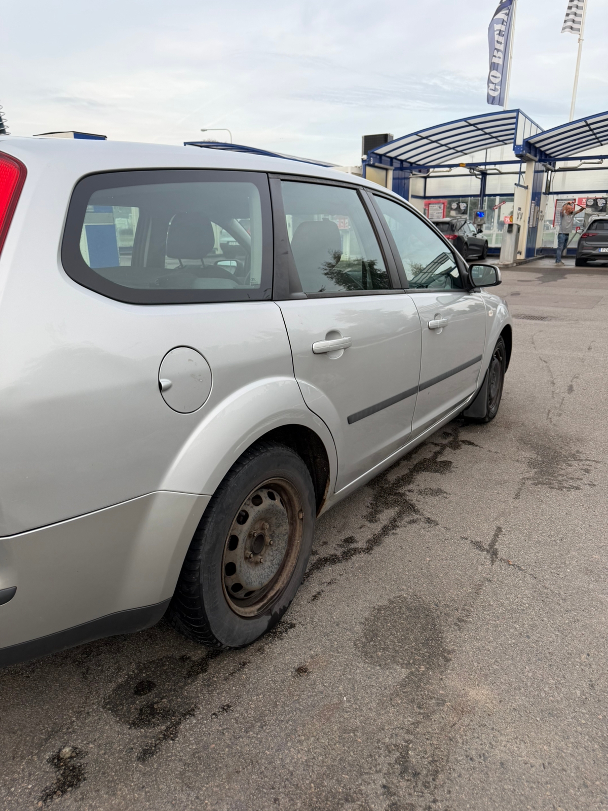 Ford Focus Kombi 1.8 Flexifuel Manuell 2007, bild 6/10