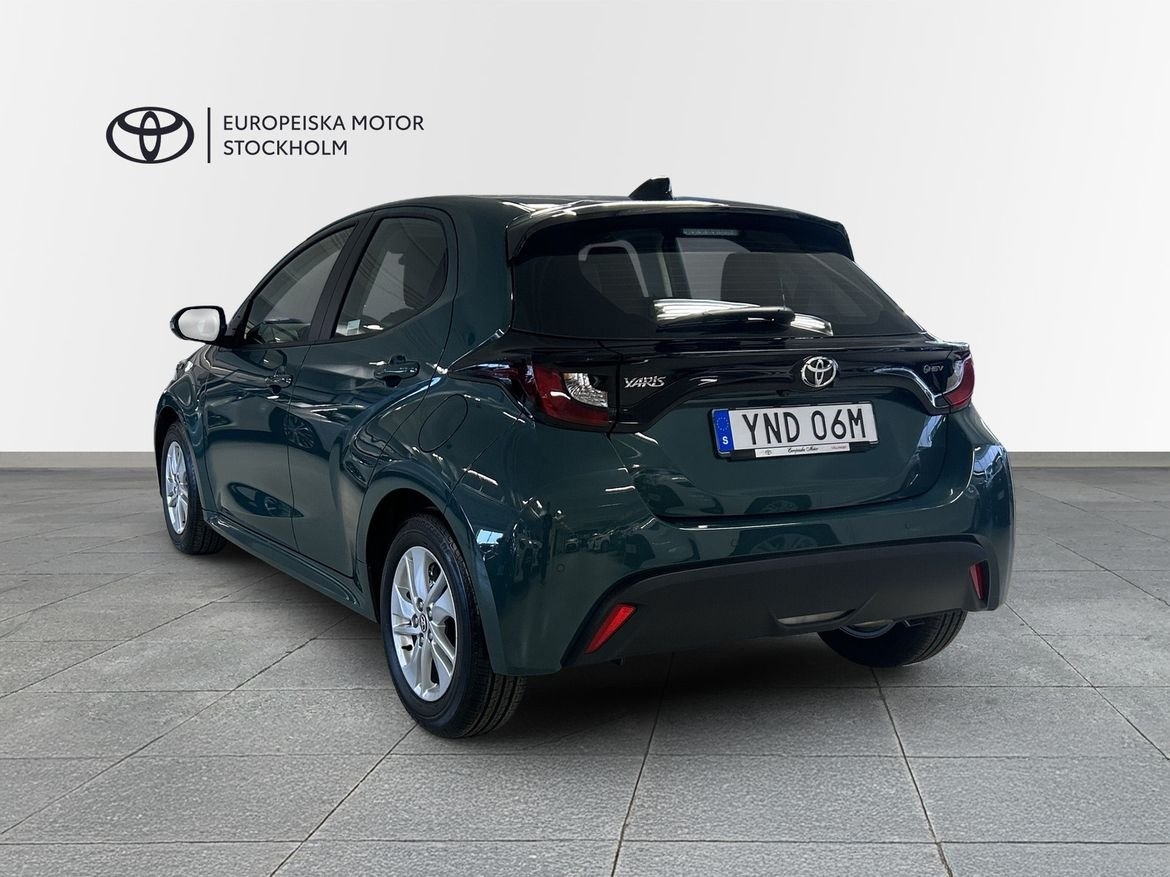 Toyota Yaris 1,5 HSD 2026, bild 2/16