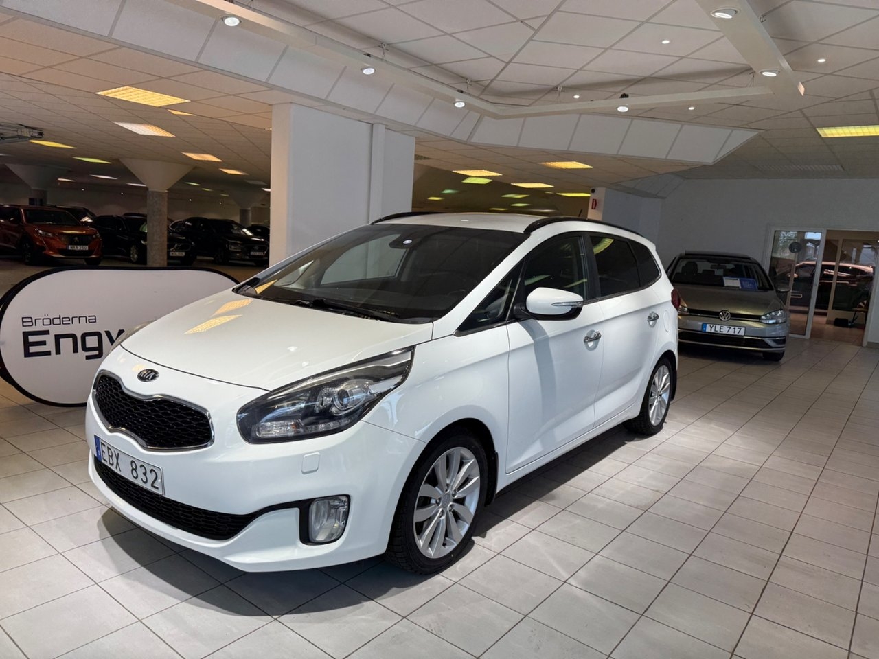 Kia Carens 2014, kuva 2/16