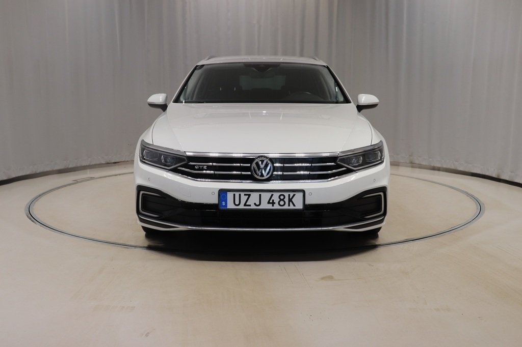 Volkswagen Passat 2020, bild 2/10