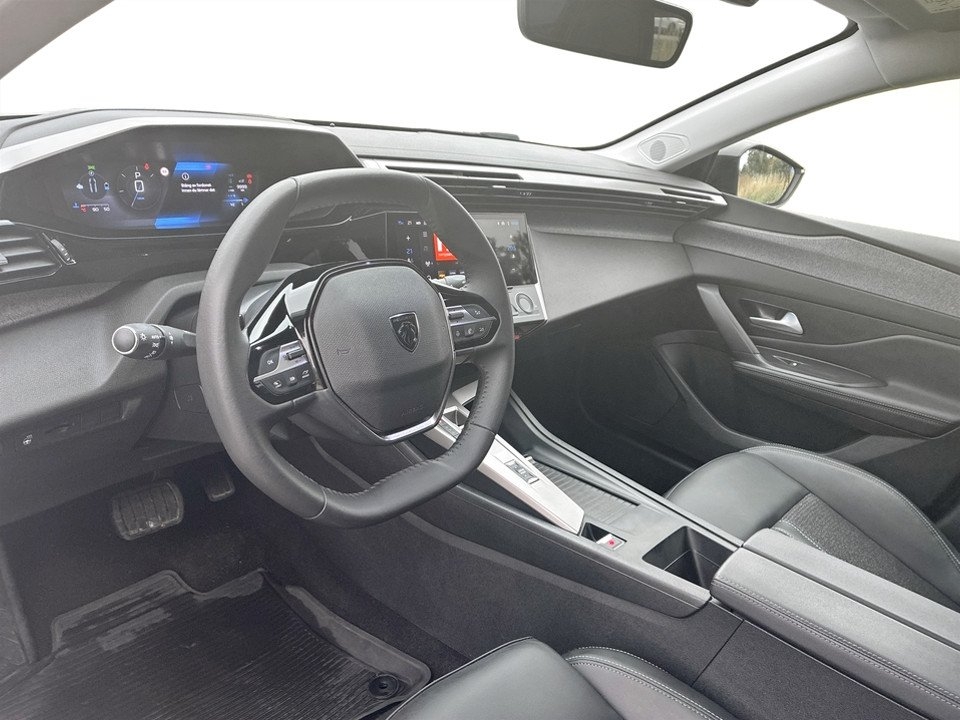 Peugeot 308 SW Allure Hybrid 145hk Aut 2025, bild 4/10