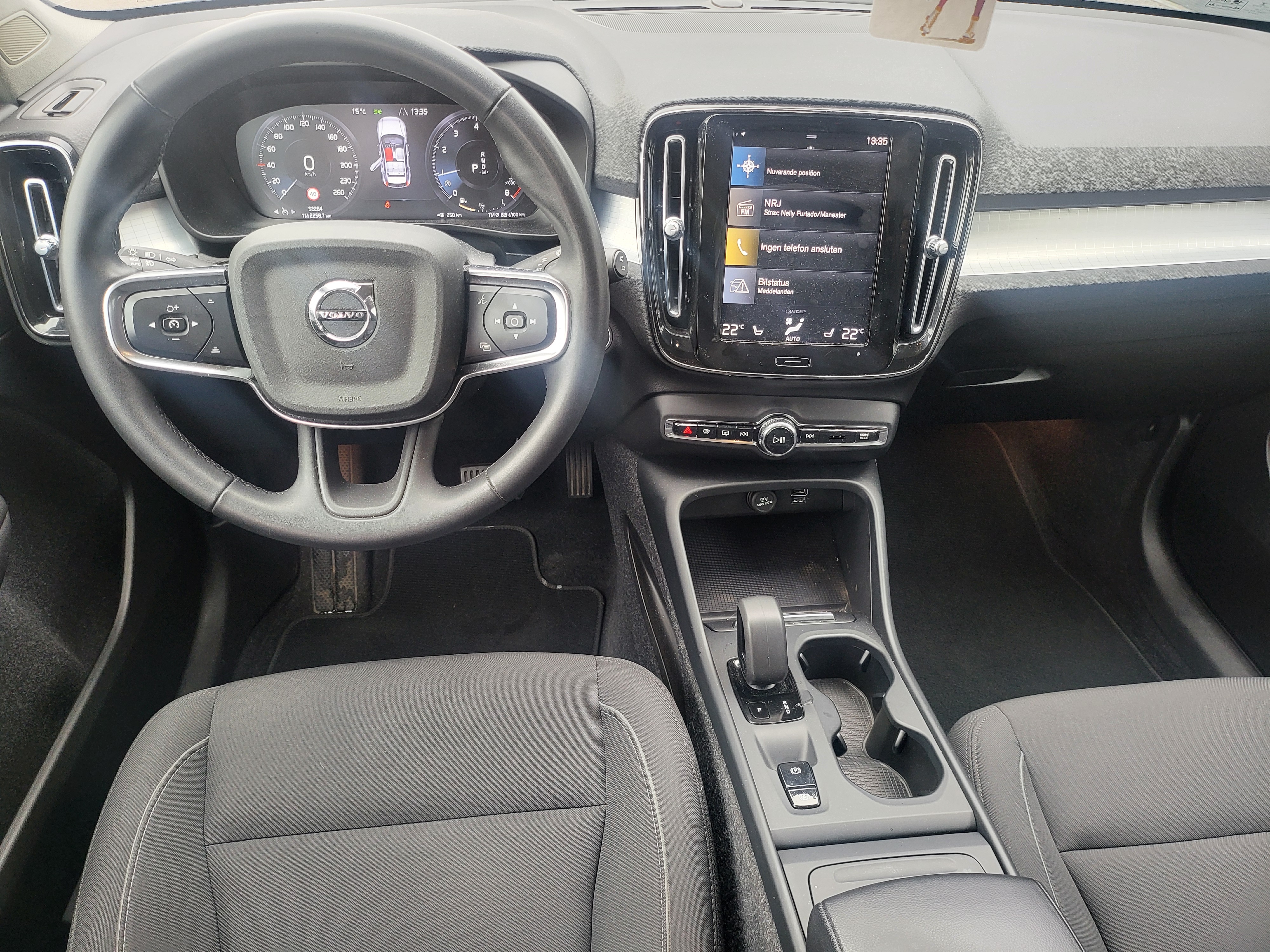 Volvo XC40 T2 Geartronic 2022, bild 5/9
