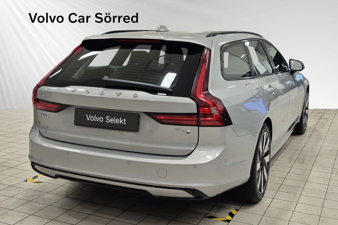 Volvo V90 2026, photo 6/10