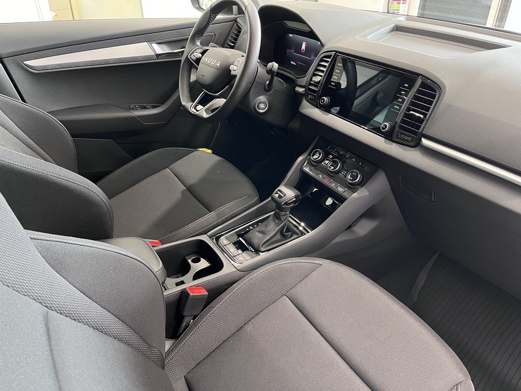 Skoda Karoq 2025, bild 4/8