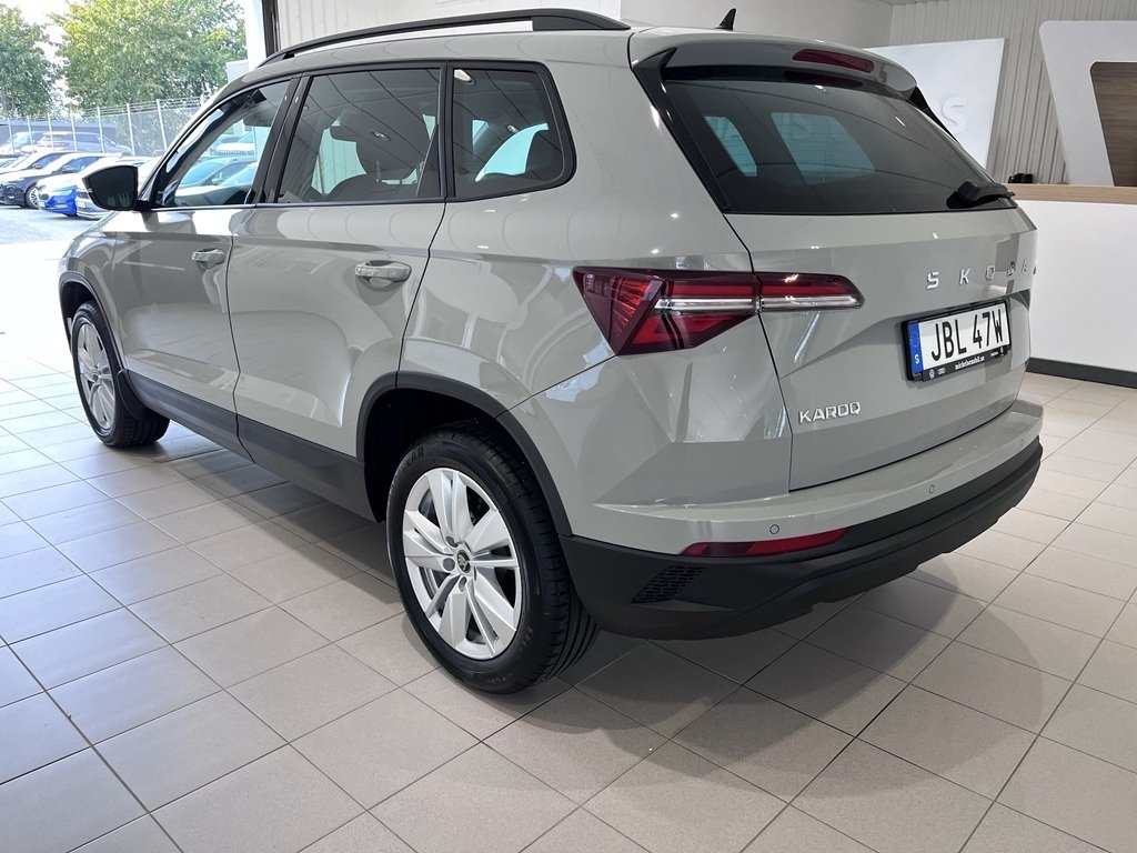 Skoda Karoq 2025, bild 3/8