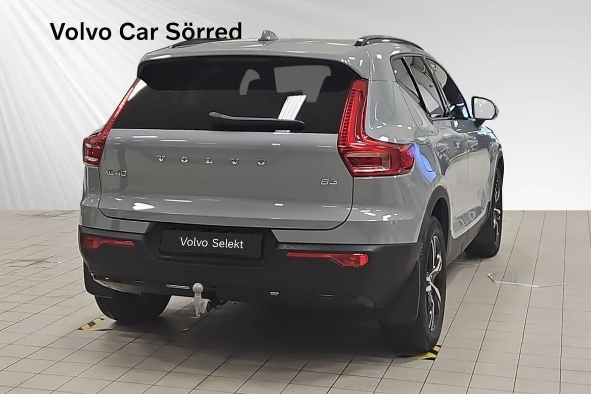 Volvo XC40 B3 FWD Bensin Plus Dark 2025, bild 5/10