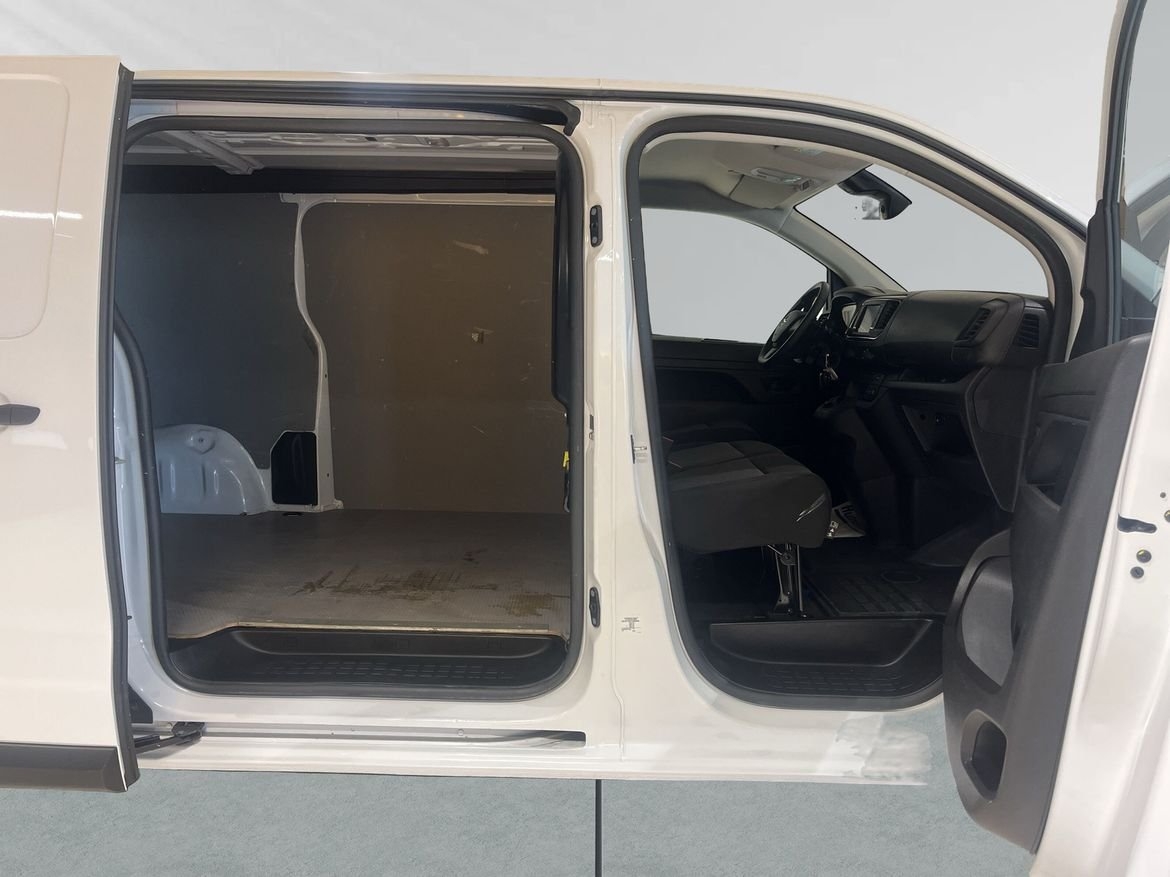Opel Vivaro 2023, bild 6/6