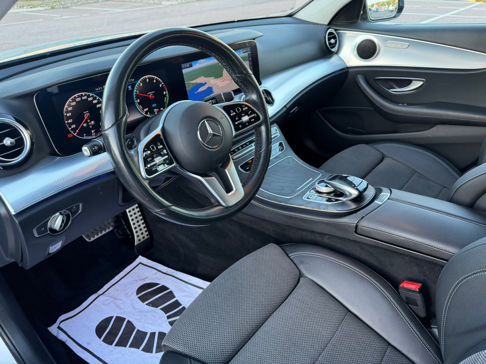 Mercedes-Benz E 300 de 2020, bild 6/10