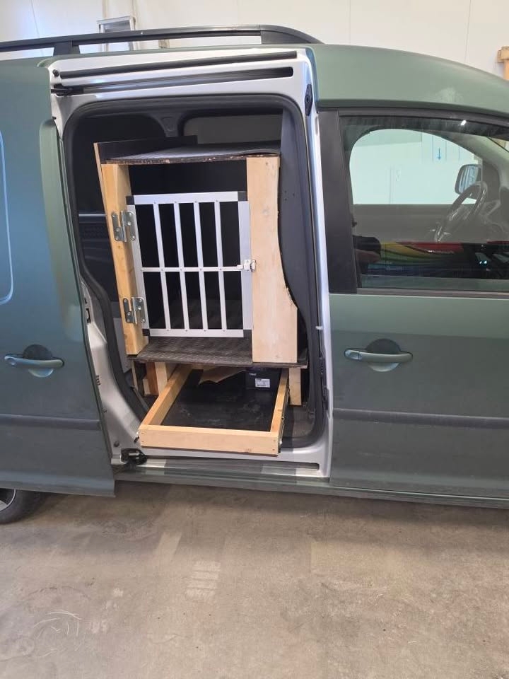 Volkswagen Caddy Maxi 2012, bild 6/6