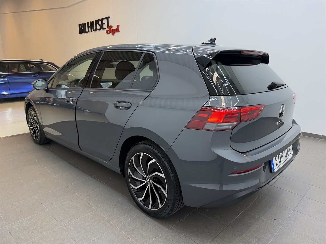 Volkswagen Golf 1.0 TSI 110hk Värmare 2021, bild 3/10