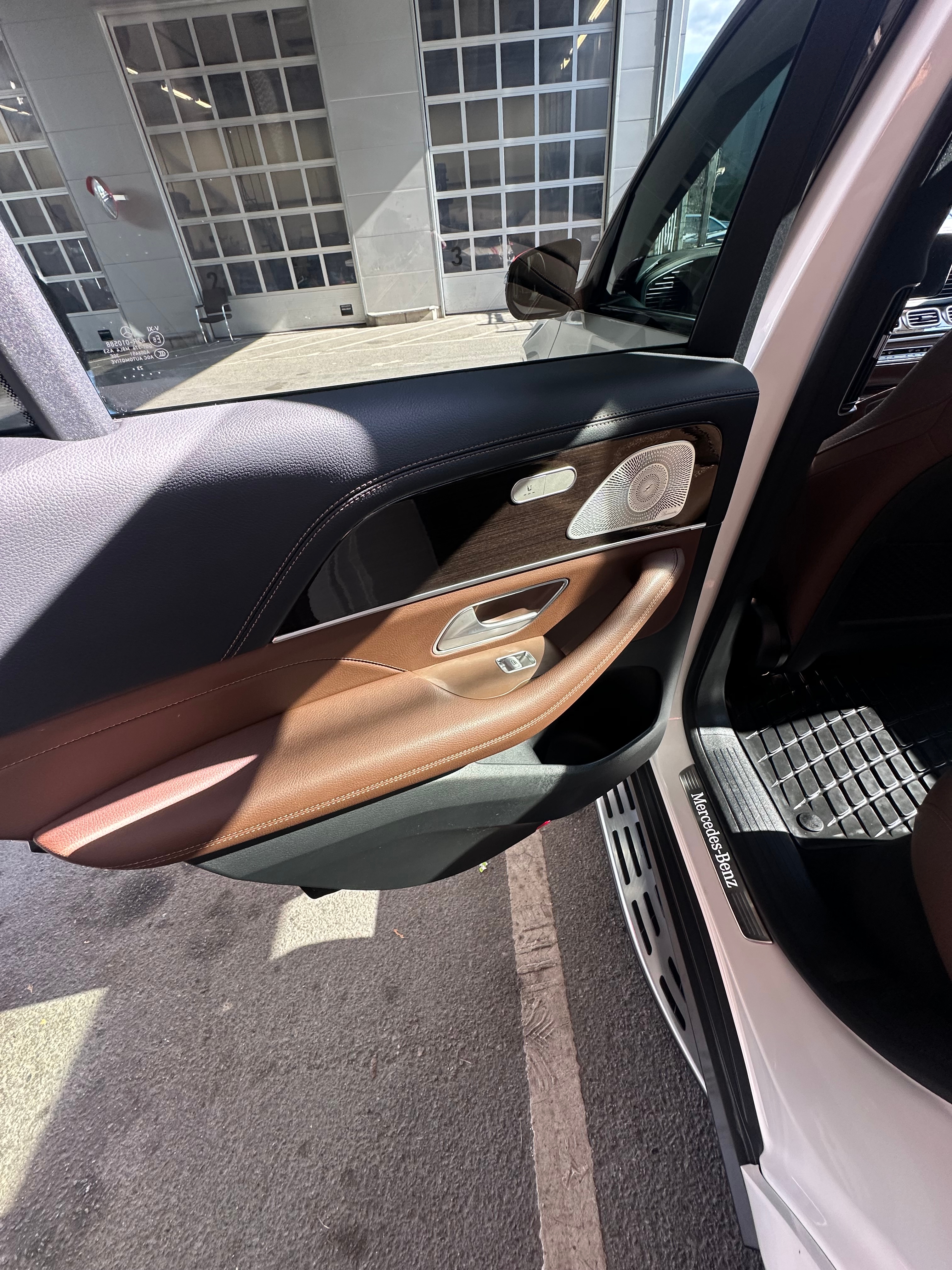 Mercedes-Benz GLE 2024, photo 5/10