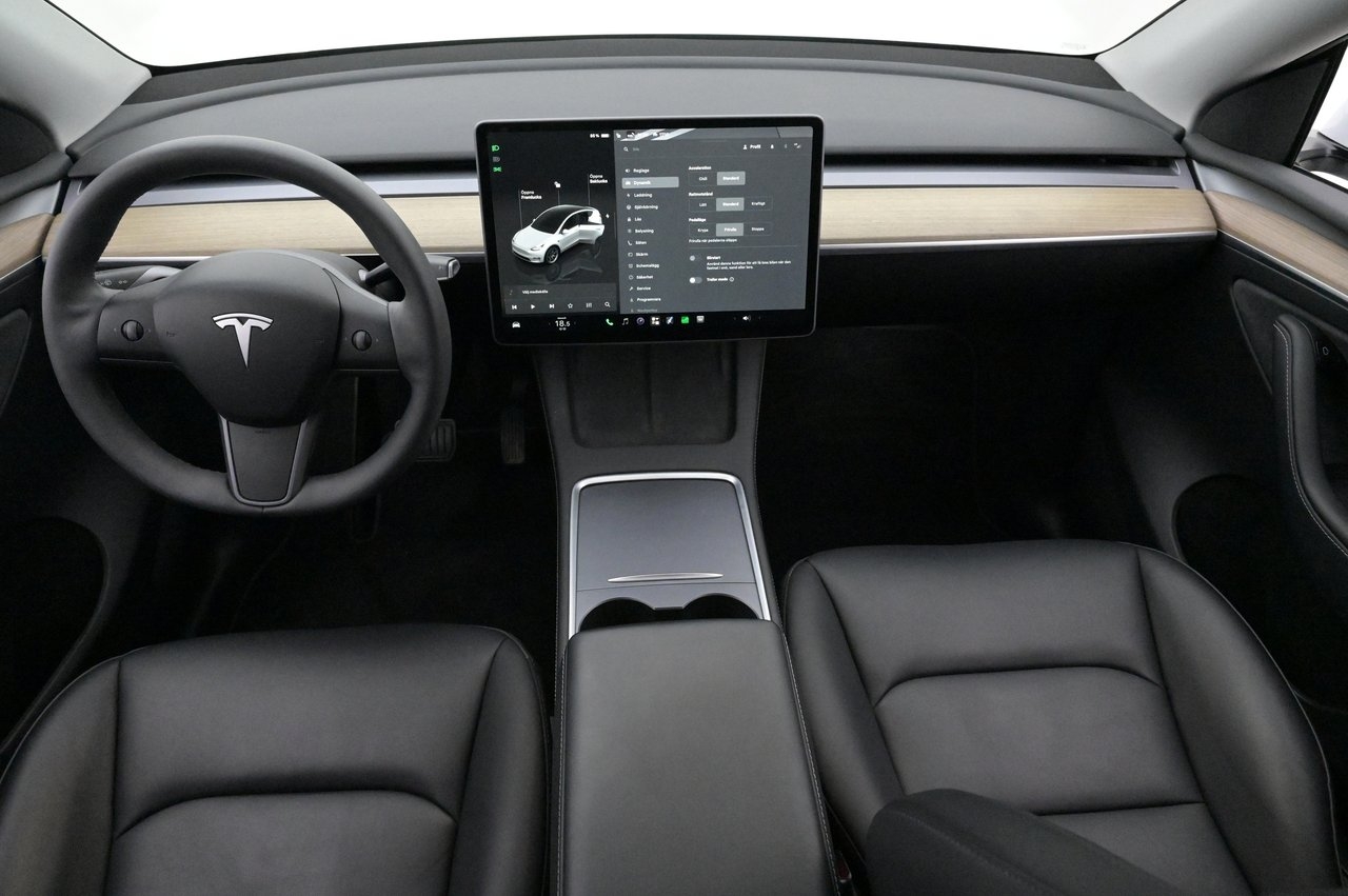 Tesla Model Y 2023, bild 6/10
