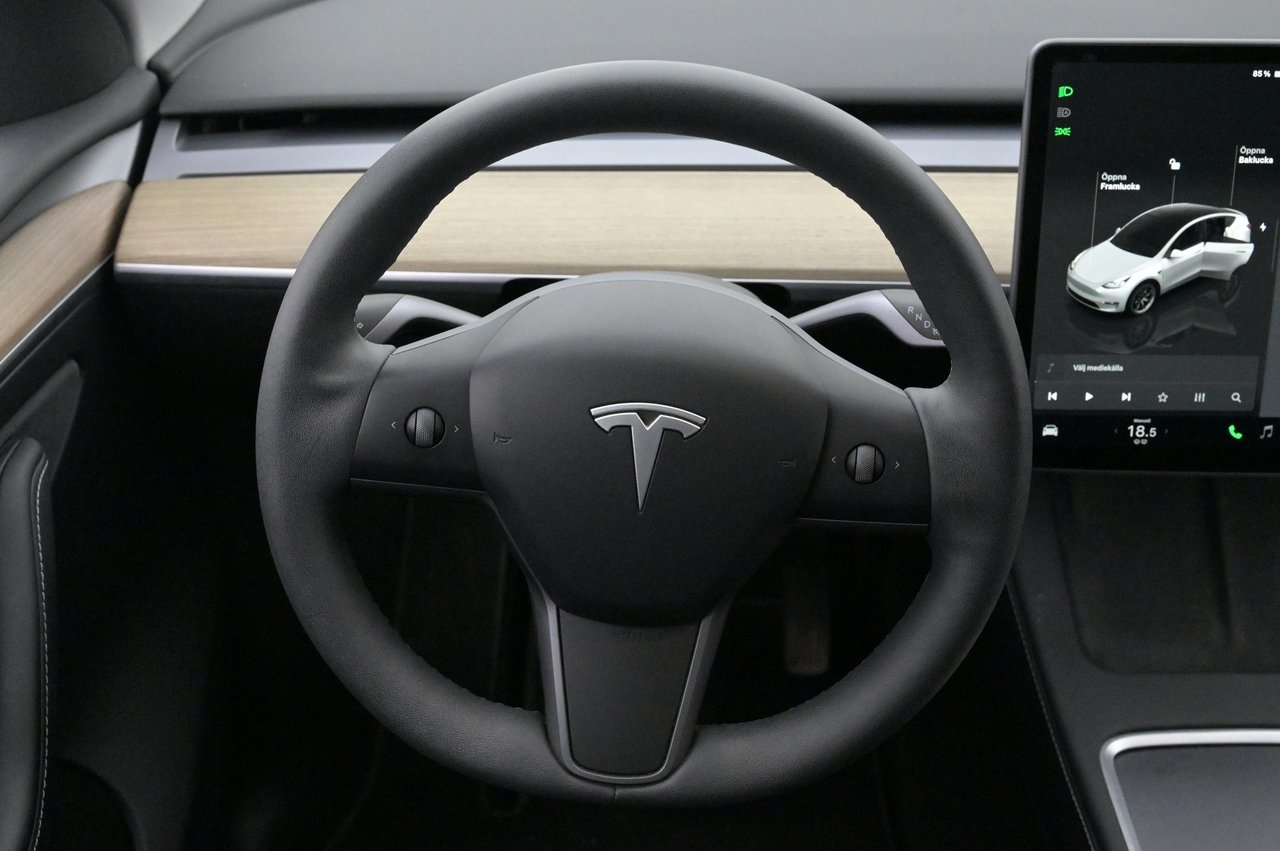 Tesla Model Y 2023, bild 7/10