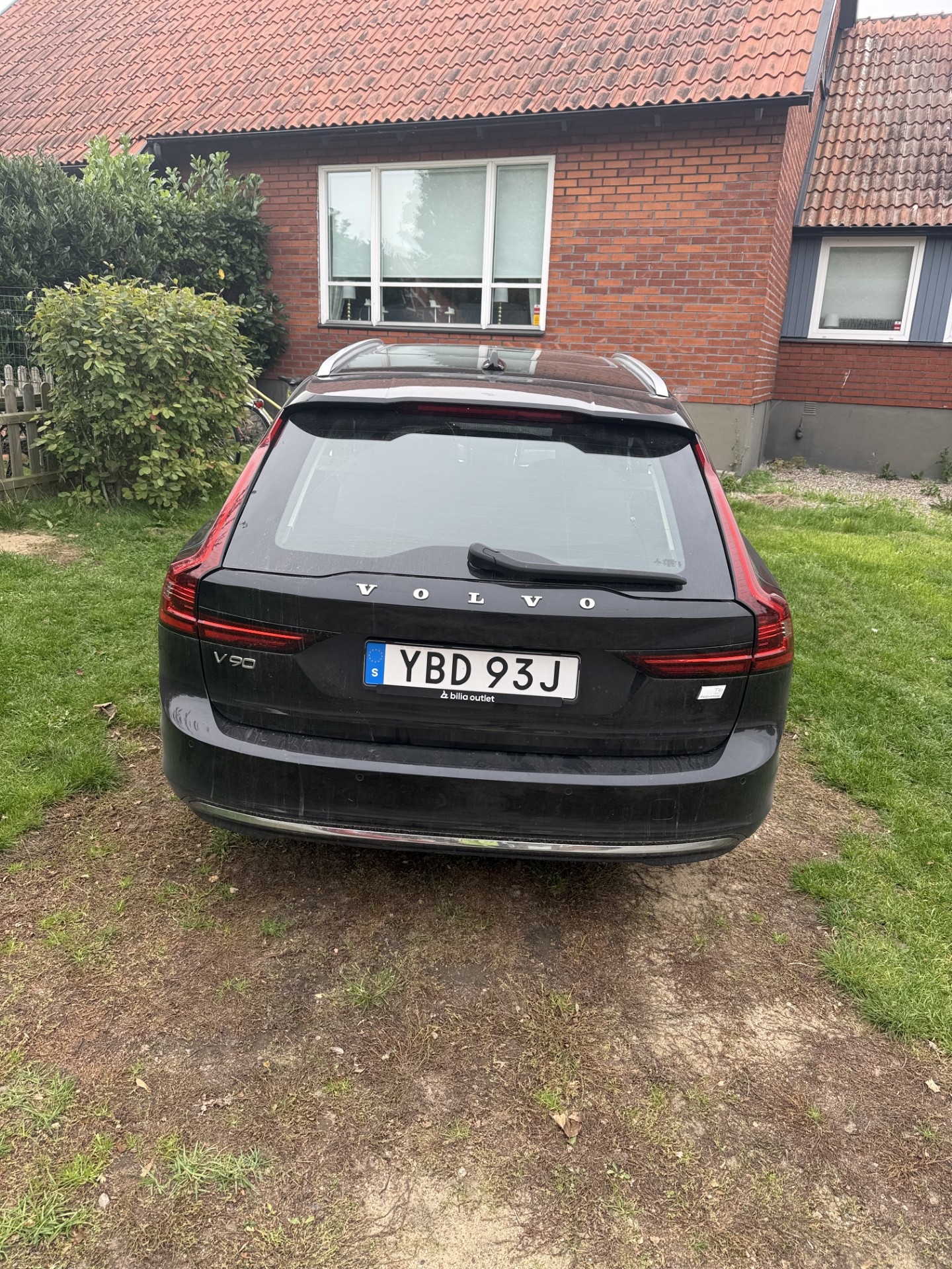 Volvo V90 Recharge T6 AWD Geartronic 2022, kuva 3/6